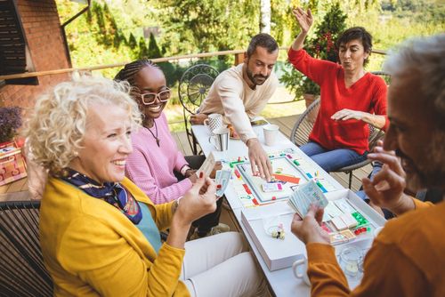 מונופול הוא אחד ממשחקי קופסא מומלצים למבוגרים